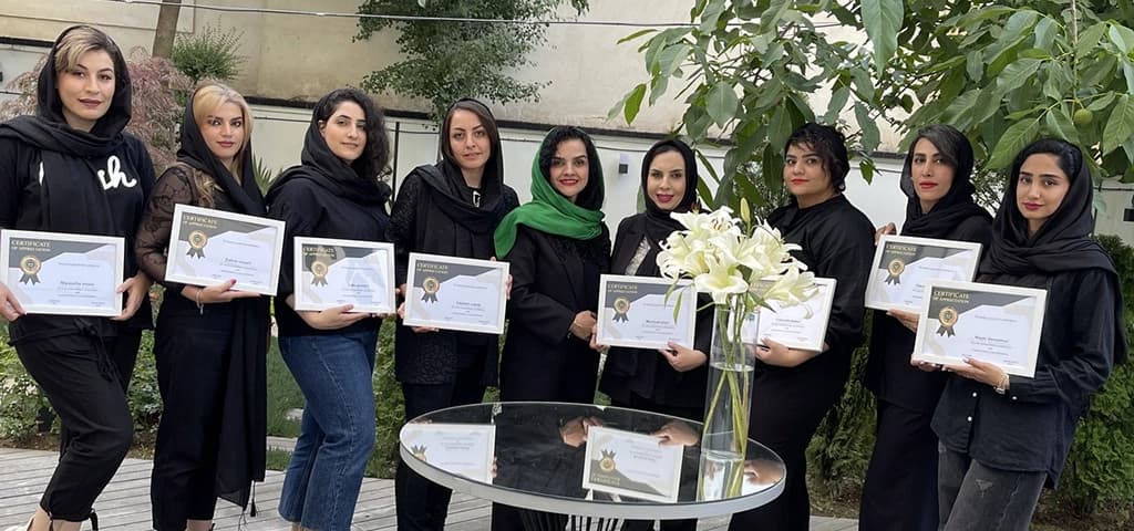 نمایی از آموزشگاه و هنرجویان 2